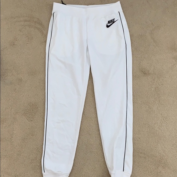 Nike Other - Women’s Nike Joggers